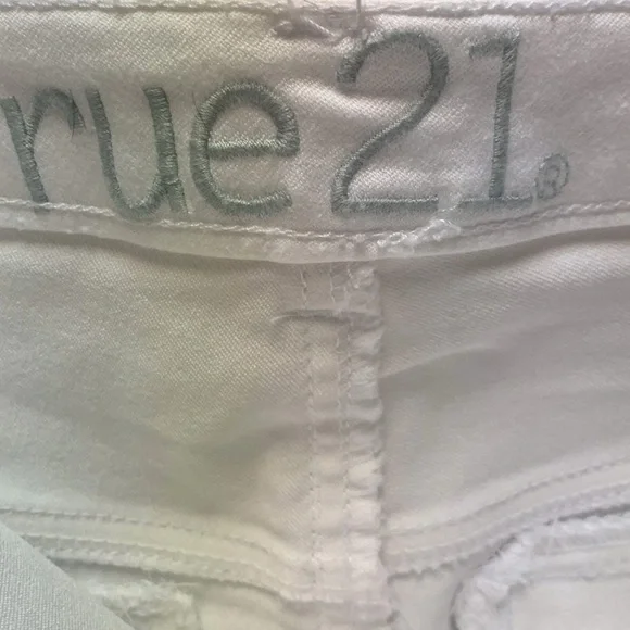 Rue 21 Shorts - Picture 6 of 8
